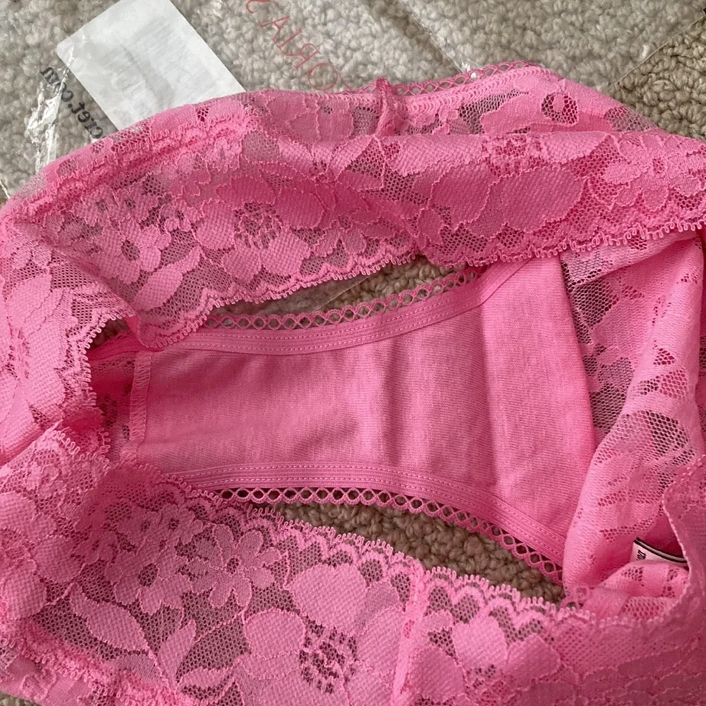 NEW Victoria’s Secret Floral Lacy Hiphugger Panties Medium Pink Lingerie RARE